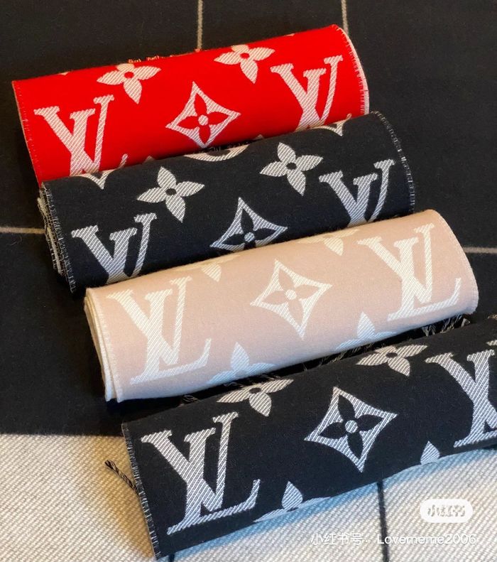 Louis Vuitton Scarf LV00151